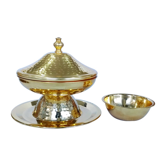 Gold serving date with gold lid and shiny flat base | B.]C18900266066050 (NR-NI-EO)